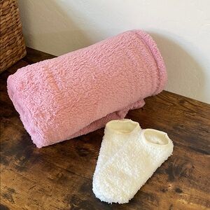 🔥5 for $25 Sale🔥 just bundle and send me your offer.  Ships next business day!